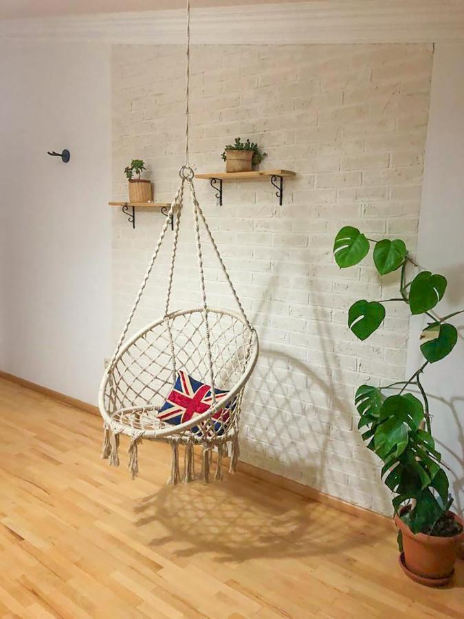 Loft Home In City Center เยเรวาน ภายนอก รูปภาพ